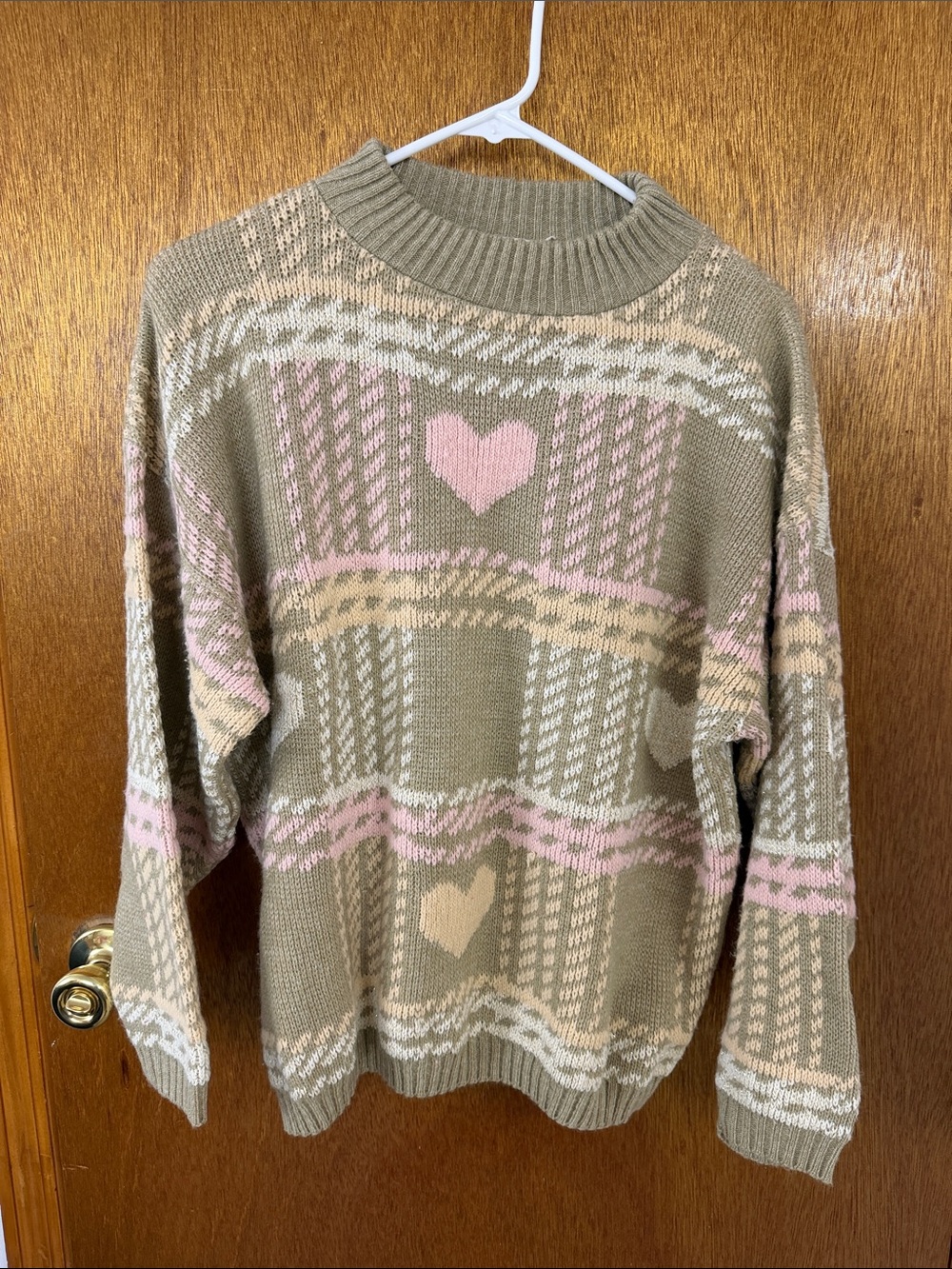 Cozy Heart Pattern Crewneck Sweater - Taupe & Pink
